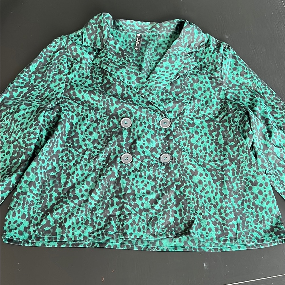 Green Leopard Print Women's blouse